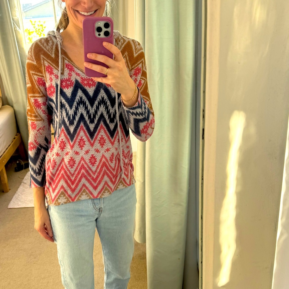chevron gray patterned hoodie